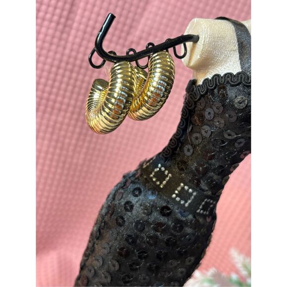 NWT Embraceable Gold Earrings Hollow Style Hoops Chunky - Picture 4 of 9